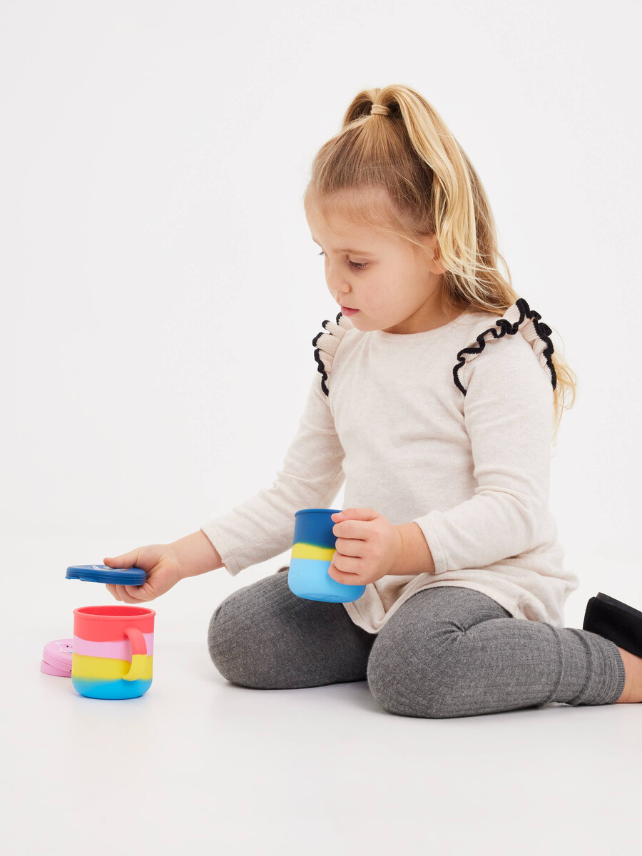 big dreams silicone container snack cup